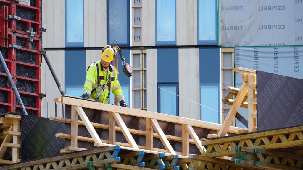 Aiforsite: Manage a Construction Site like a Production Plant