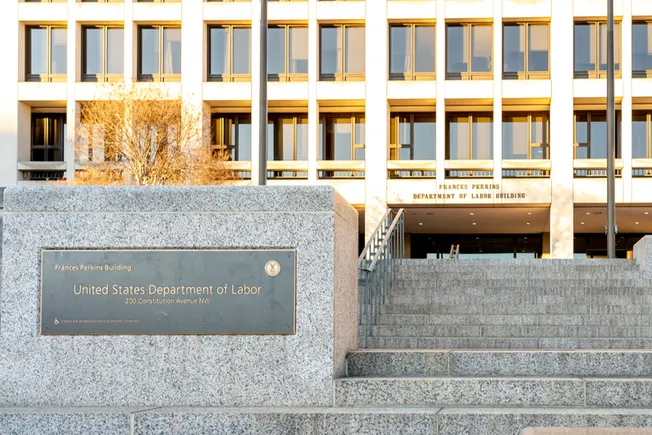 DOL moves to repeal independent contractor rule DOL moves to repeal independent contractor rule