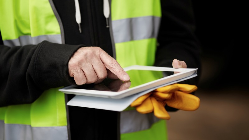 New Mobile Services for the Construction Site