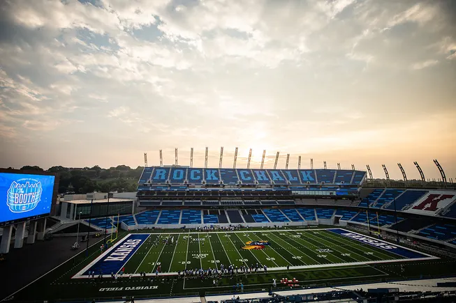 Turner completes 0M Kansas football stadium
