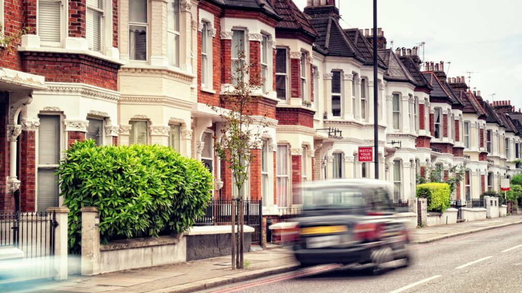 Buildiro Introduces a 90-minute Courier Delivery Service for Small Stock Items