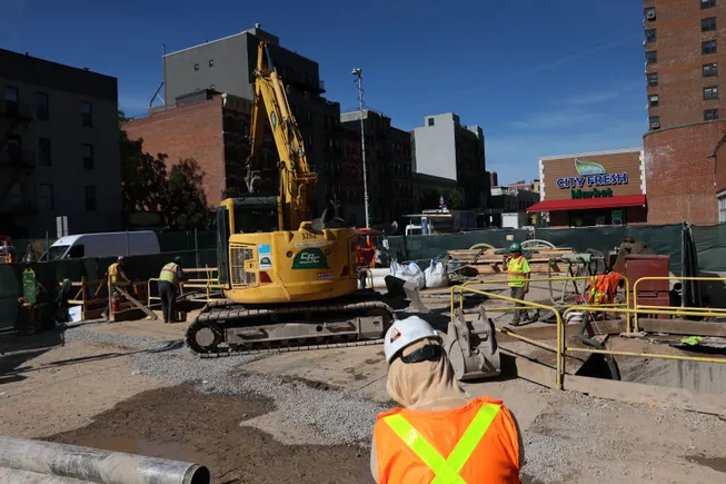 Work continues on NYC megaprojects, despite B federal funding pause Work continues on NYC megaprojects, despite B federal funding pause