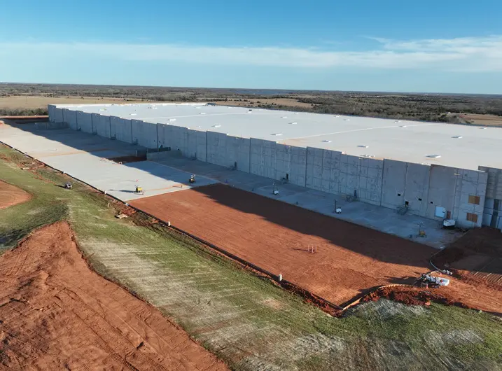 Carlisle SynTec FleeceBACK® TPO Protects Oklahoma City Aircraft Facility Carlisle SynTec FleeceBACK® TPO Protects Oklahoma City Aircraft Facility