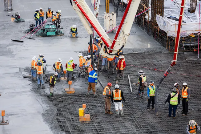 B One Beverly Hills project goes vertical