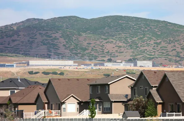Data centers raise temperatures up to 4 degrees in nearby neighborhoods: study