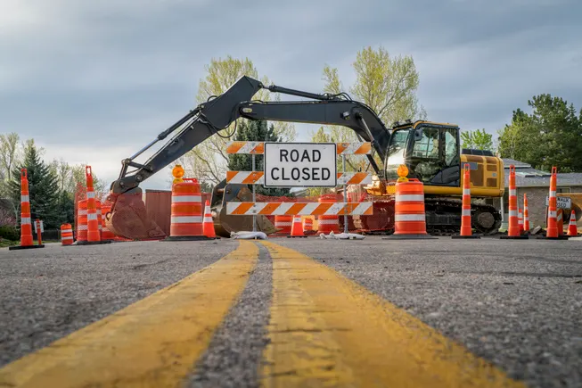 One-third of highway contractors reported 5 or more work zone crashes last year: AGC One-third of highway contractors reported 5 or more work zone crashes last year: AGC
